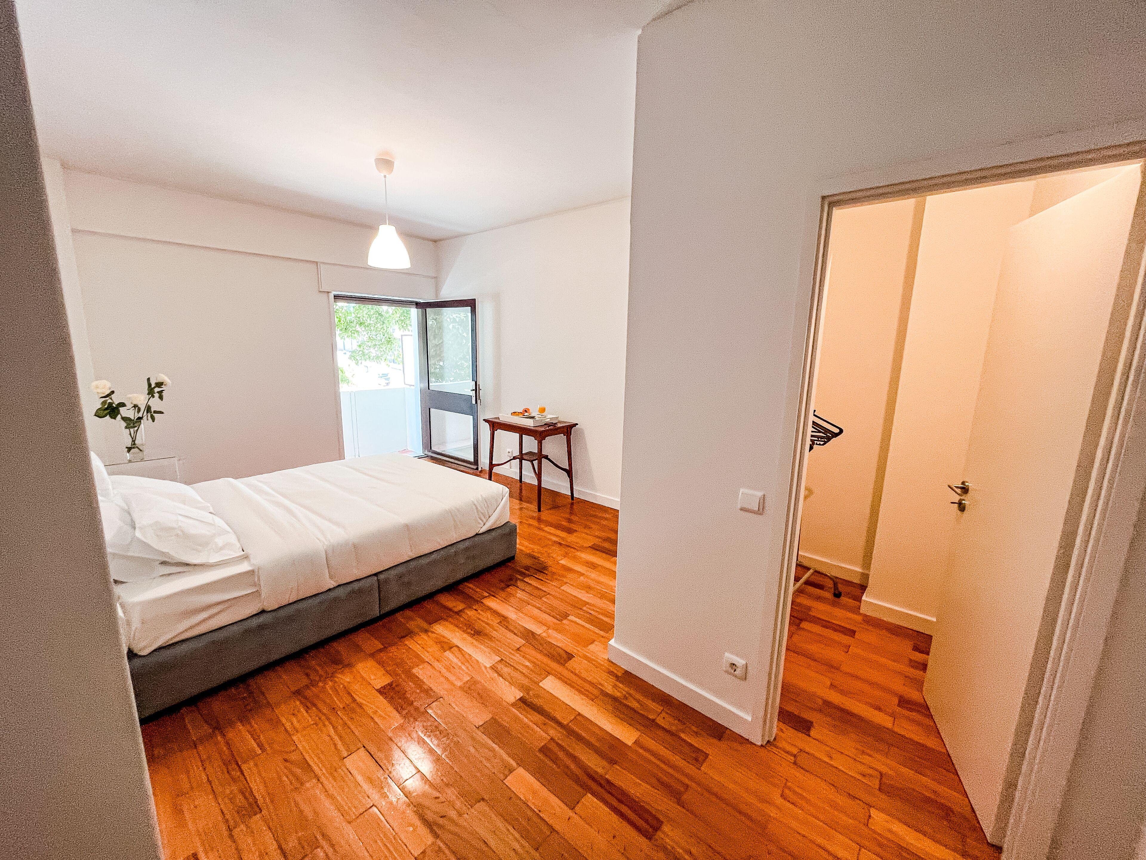 Seaside Elegance And Tranquility: Your Luxurious Porto Getaway, Porto